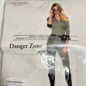 XL Women's Danger Zone Costume - Cosplay Outfit for Women, Themed Events